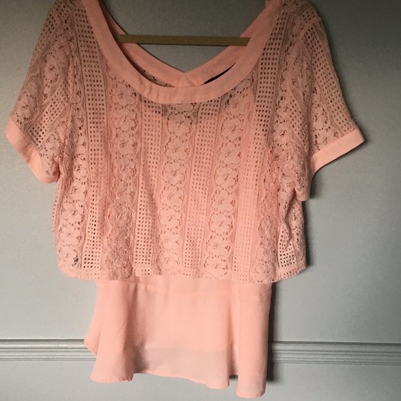 coral peach top - Picture 1 of 5